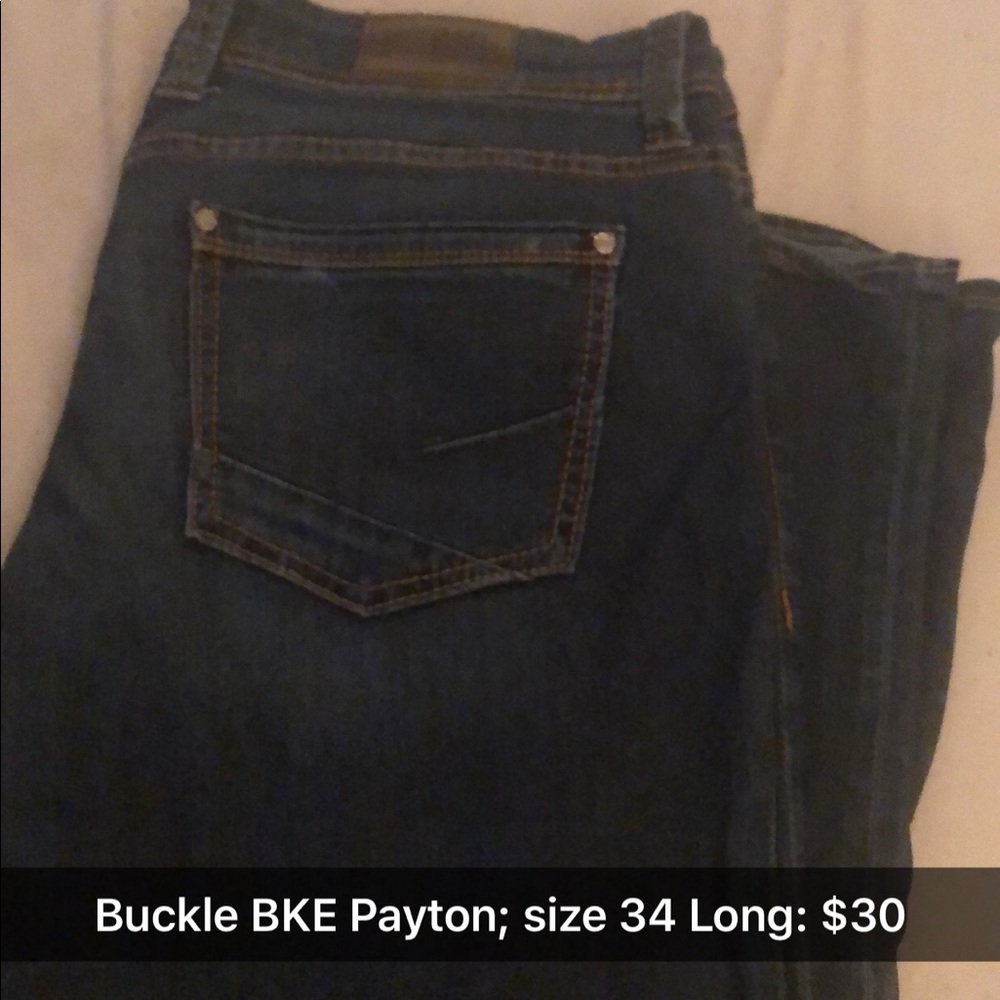 Buckle jeans